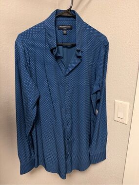 Mizzen+Main Leeward Long-Sleeve Dress Shirt-NWOT- Medium Trim Tall